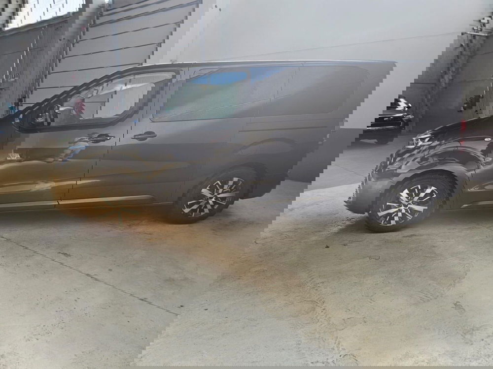 Toyota Proace Verso nuova a Cremona (3)