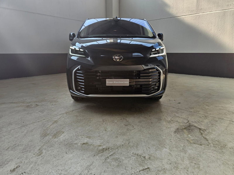 Toyota Proace Verso nuova a Cremona (4)