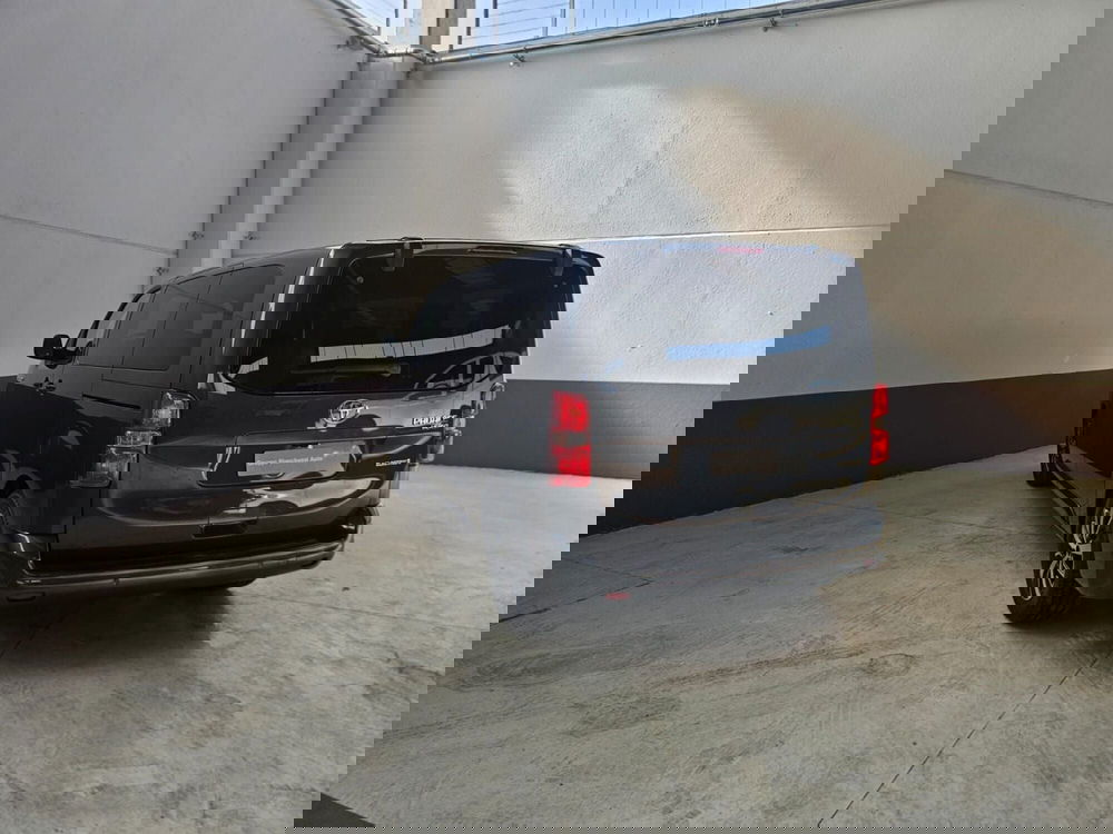 Toyota Proace Verso nuova a Cremona (8)