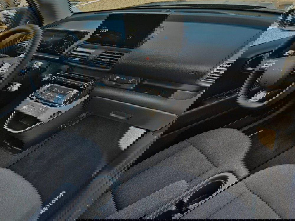 Hyundai Inster nuova a Cremona (8)