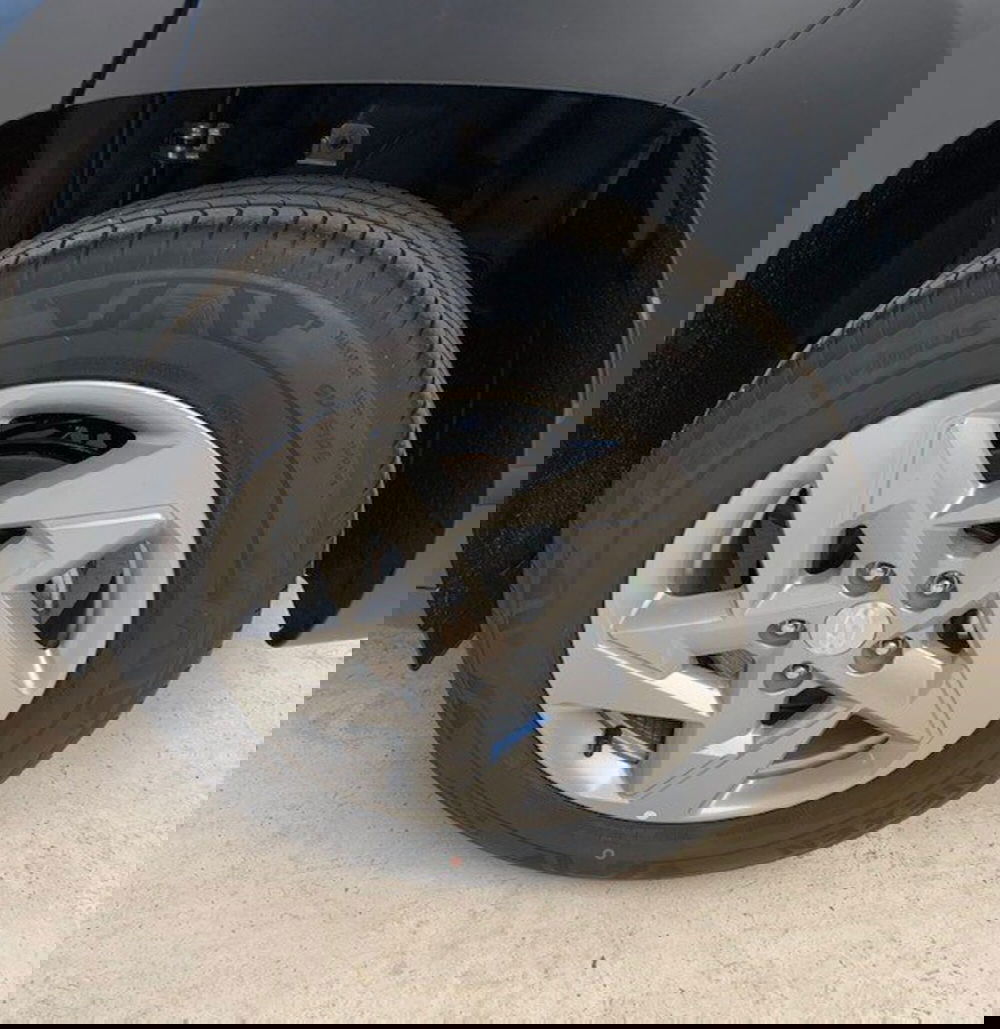 Hyundai Kona nuova a Cremona (4)