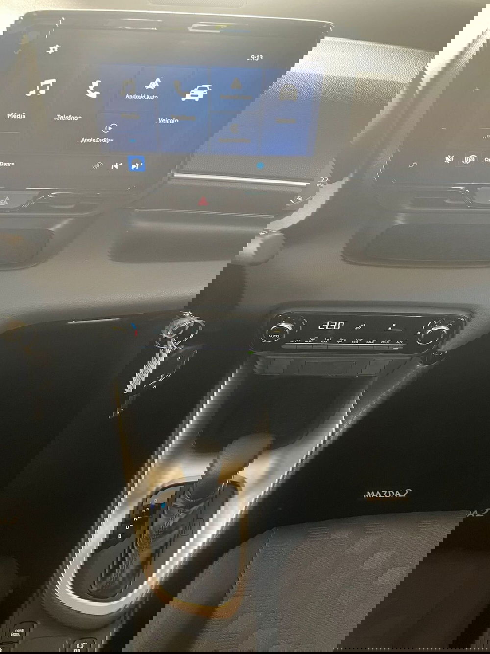 Mazda Mazda2 Hybrid nuova a Cremona (8)