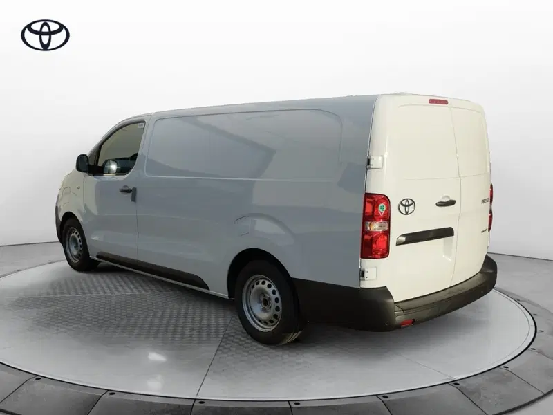 Toyota Proace nuova a Cremona (6)