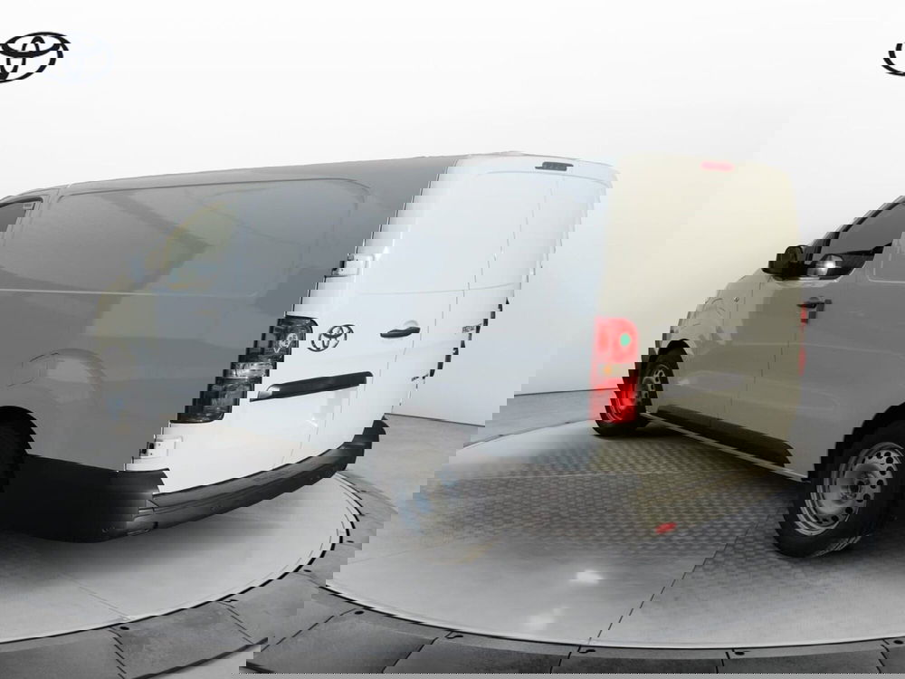 Toyota Proace nuova a Cremona (6)