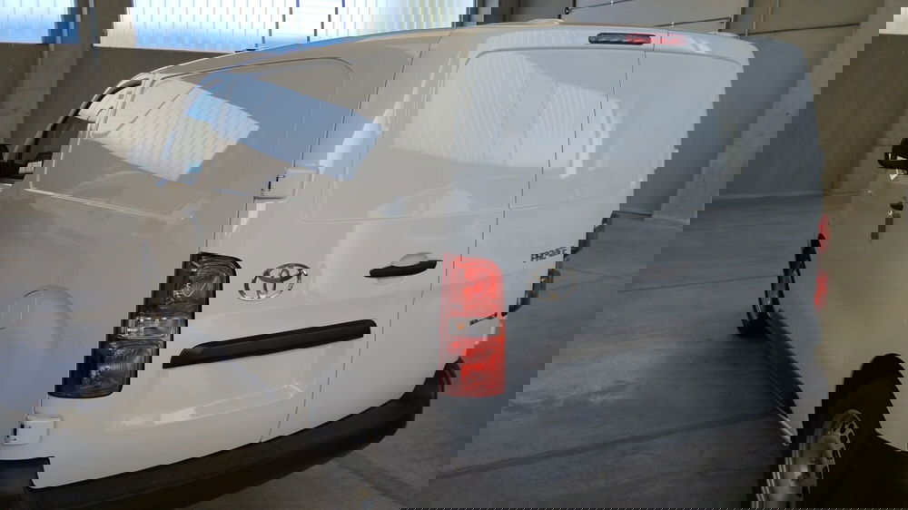 Toyota Proace nuova a Cremona (3)