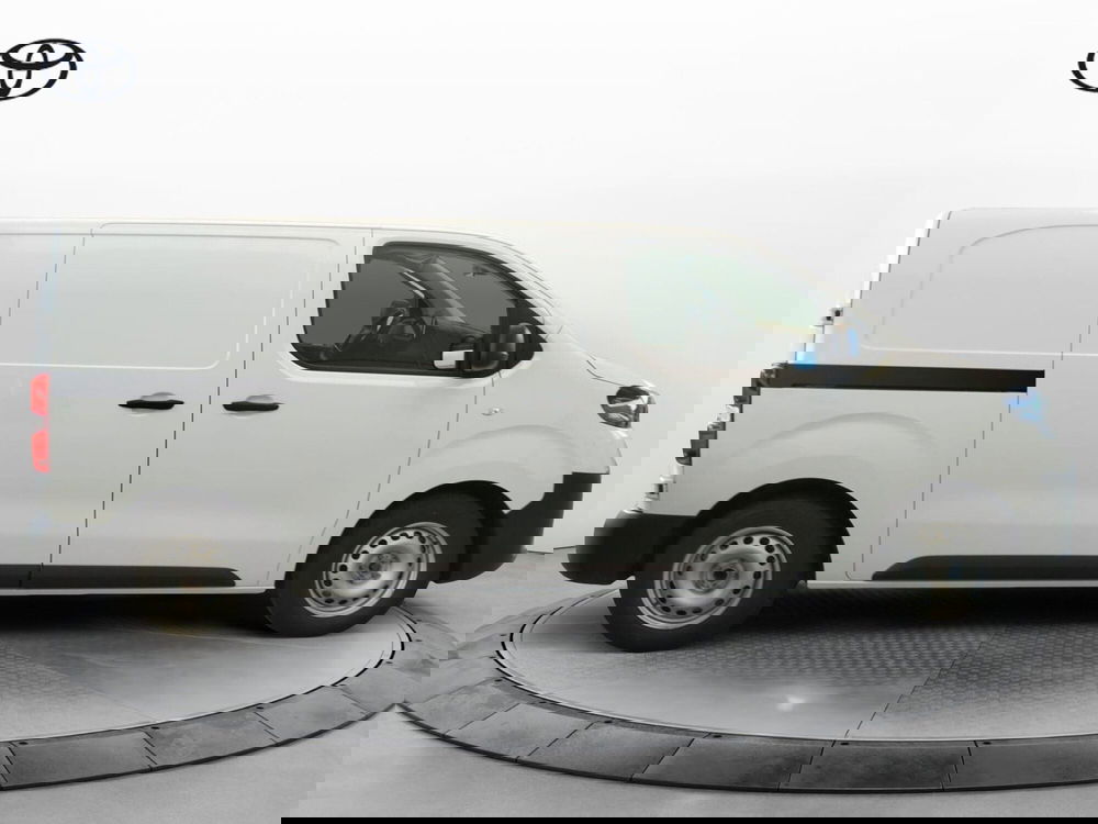 Toyota Proace nuova a Cremona (4)