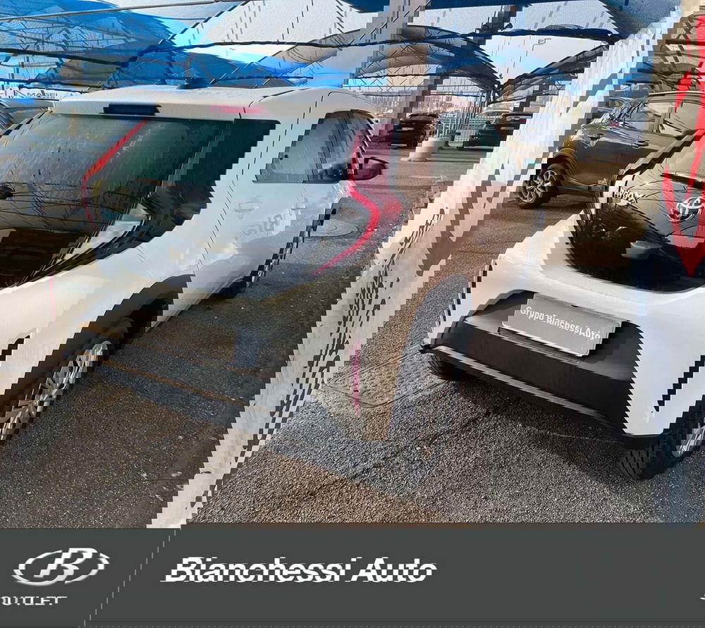 Toyota Aygo X nuova a Cremona (5)