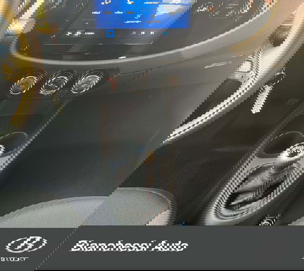 Toyota Aygo X nuova a Cremona (10)