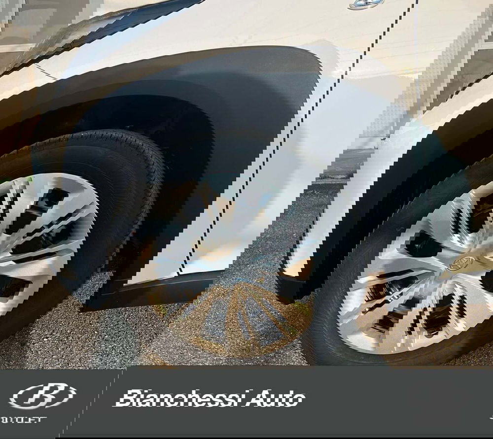 Toyota Aygo X nuova a Cremona (13)