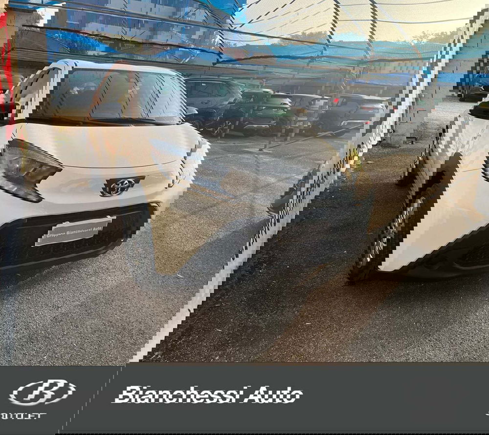 Toyota Aygo X nuova a Cremona (4)