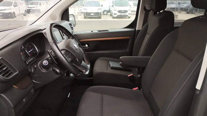 Toyota Proace Verso usata a Cremona (8)