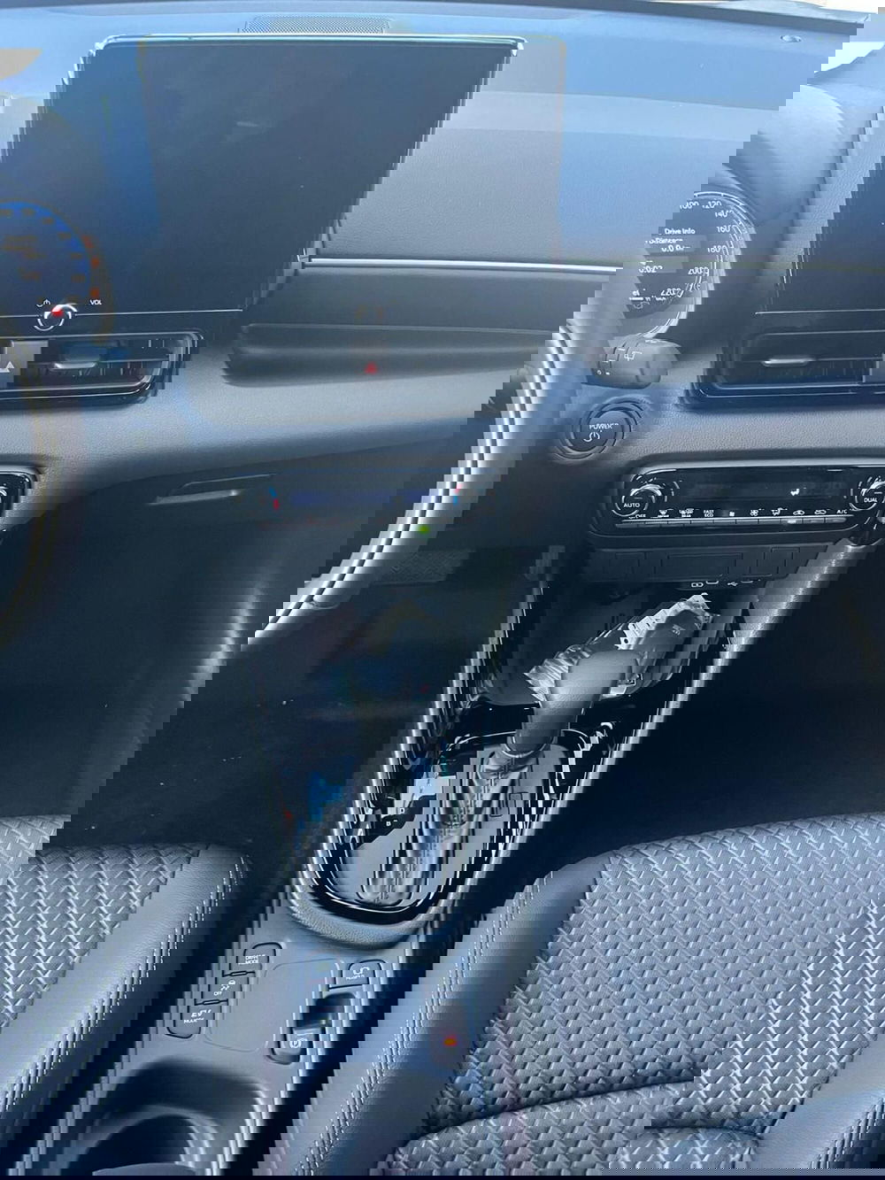 Toyota Yaris nuova a Cremona (7)