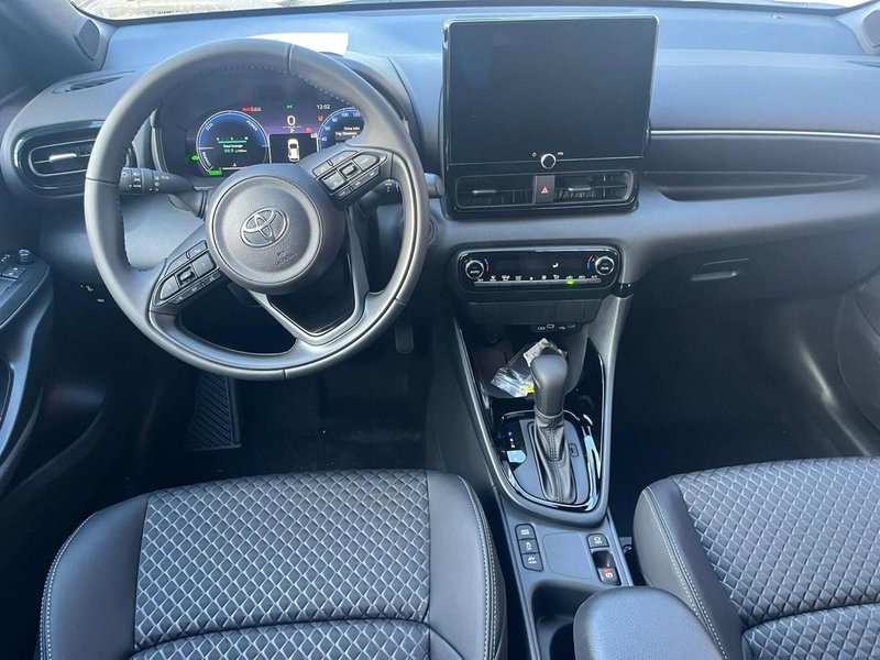 Toyota Yaris nuova a Cremona (9)