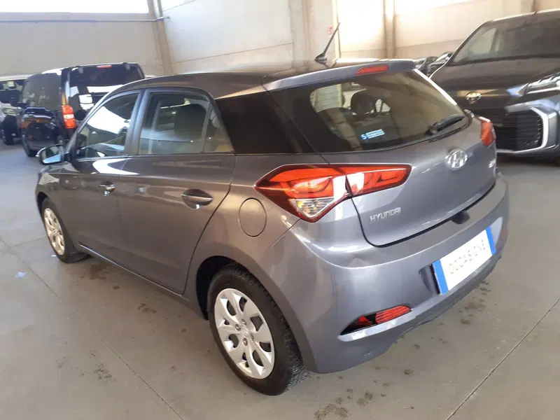 Hyundai i20 usata a Cremona (8)