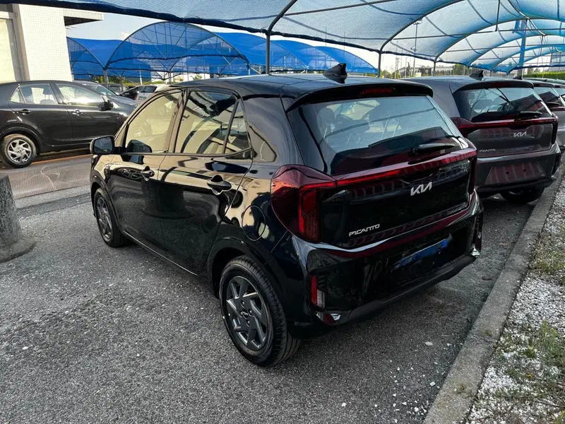 Kia Picanto nuova a Cremona (5)
