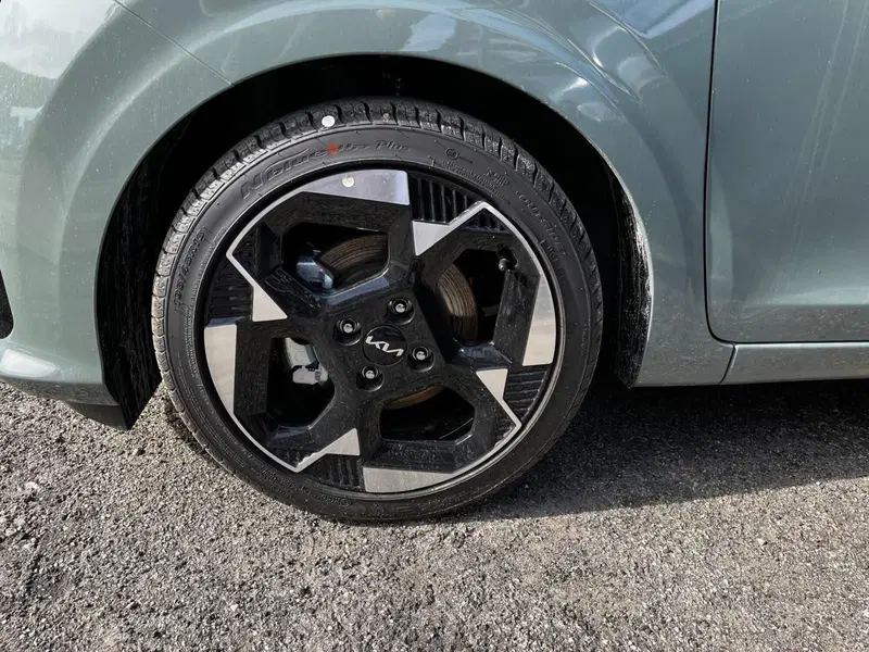 Kia Picanto nuova a Cremona (4)