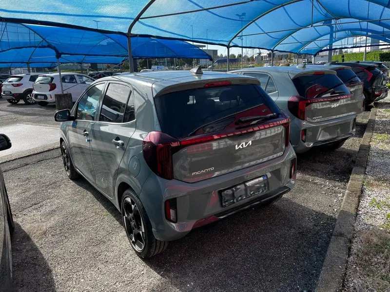 Kia Picanto nuova a Cremona (5)