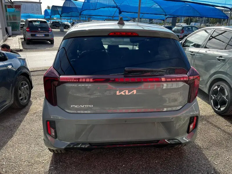Kia Picanto nuova a Cremona (6)