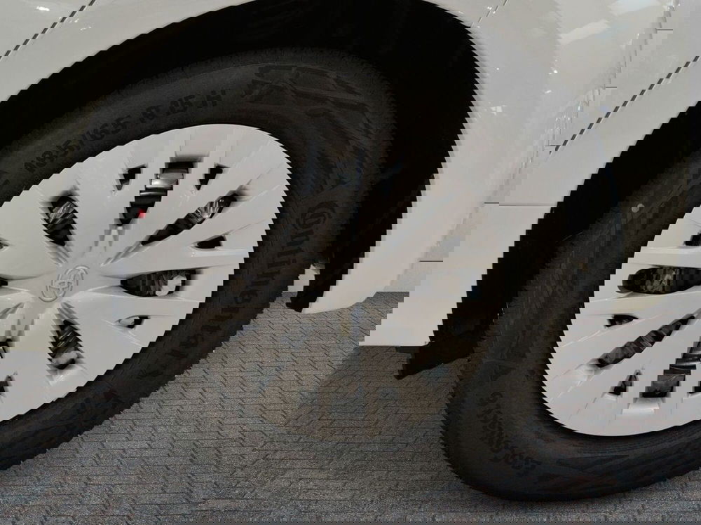 Toyota Yaris nuova a Frosinone (14)