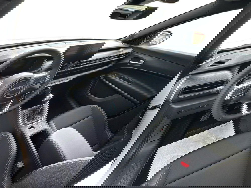 Jeep Avenger nuova a Agrigento (14)