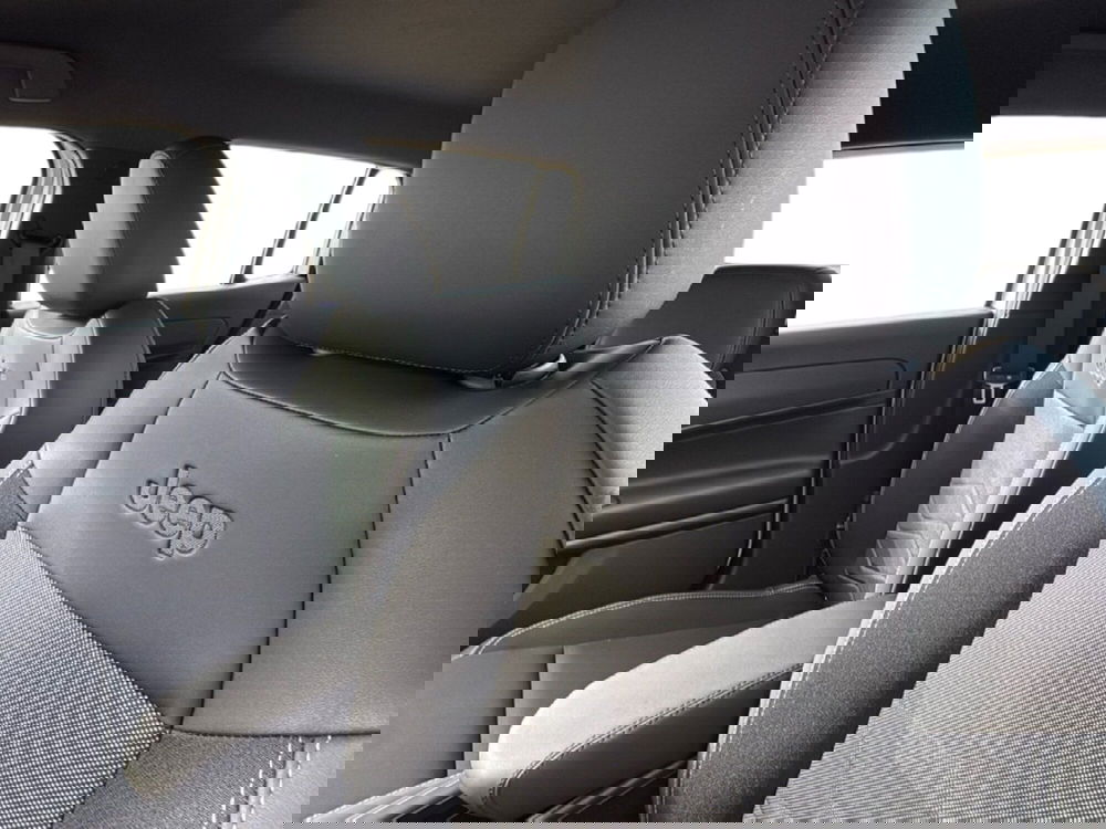 Jeep Avenger nuova a Agrigento (19)