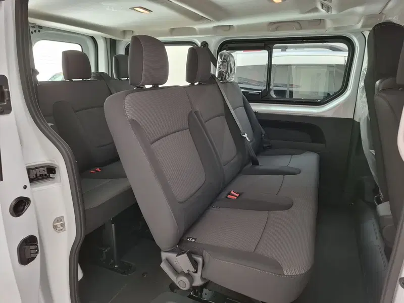 Nissan Primastar Furgone nuova a Bologna (10)