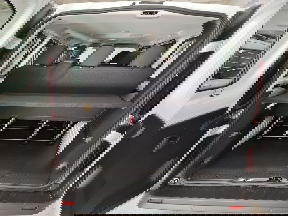 Nissan Primastar Furgone nuova a Bologna (12)