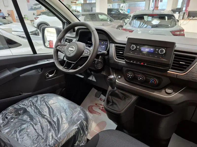 Nissan Primastar Furgone nuova a Bologna (9)