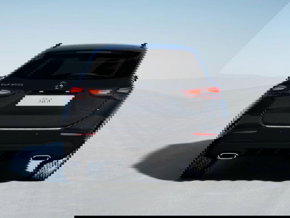 Mercedes-Benz GLA SUV nuova a Bergamo (5)