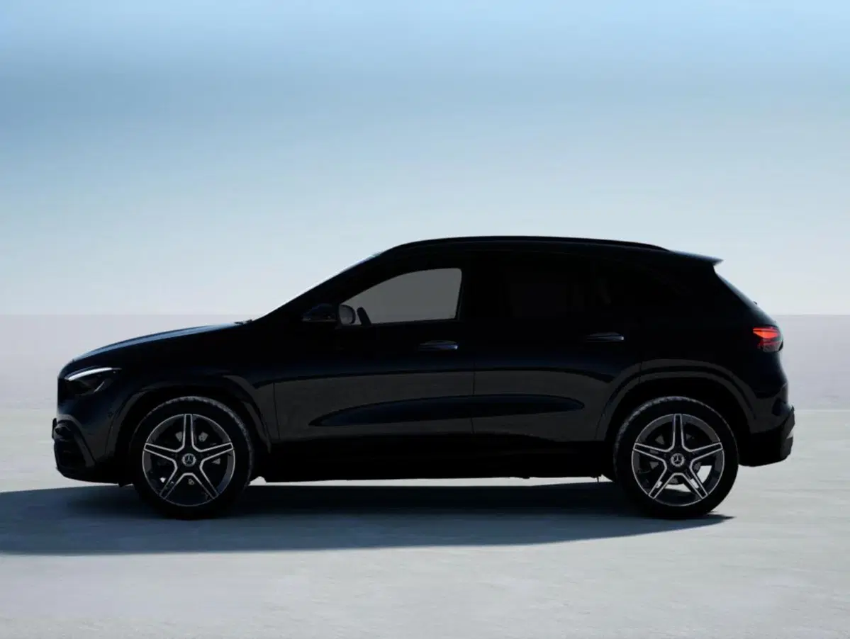 Mercedes-Benz GLA SUV nuova a Bergamo (3)