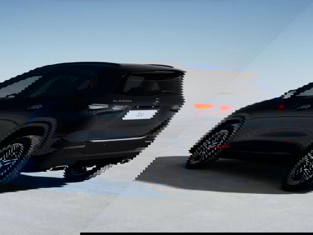 Mercedes-Benz GLA SUV nuova a Bergamo (4)