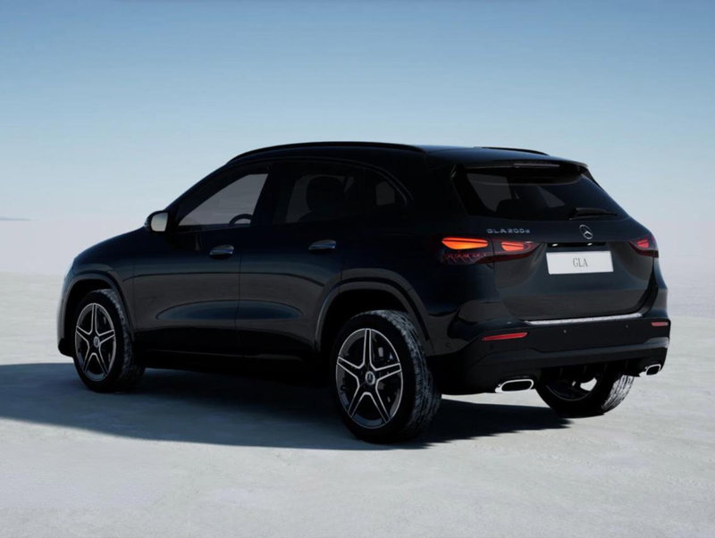 Mercedes-Benz GLA SUV nuova a Bergamo (4)