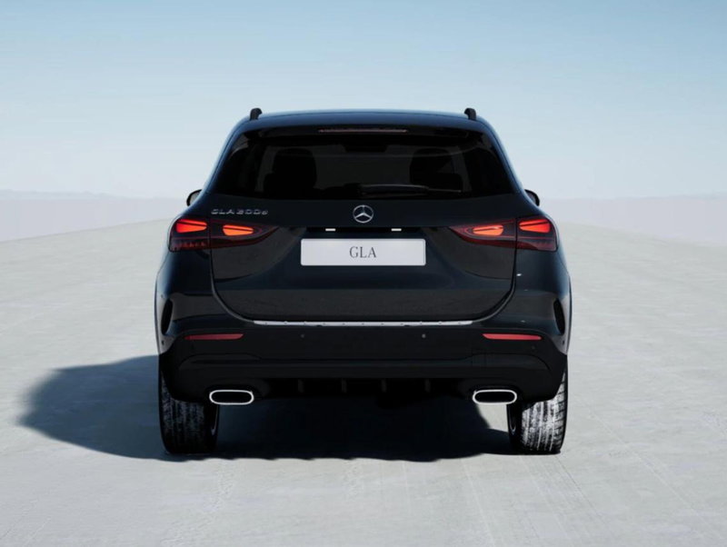 Mercedes-Benz GLA SUV nuova a Bergamo (5)
