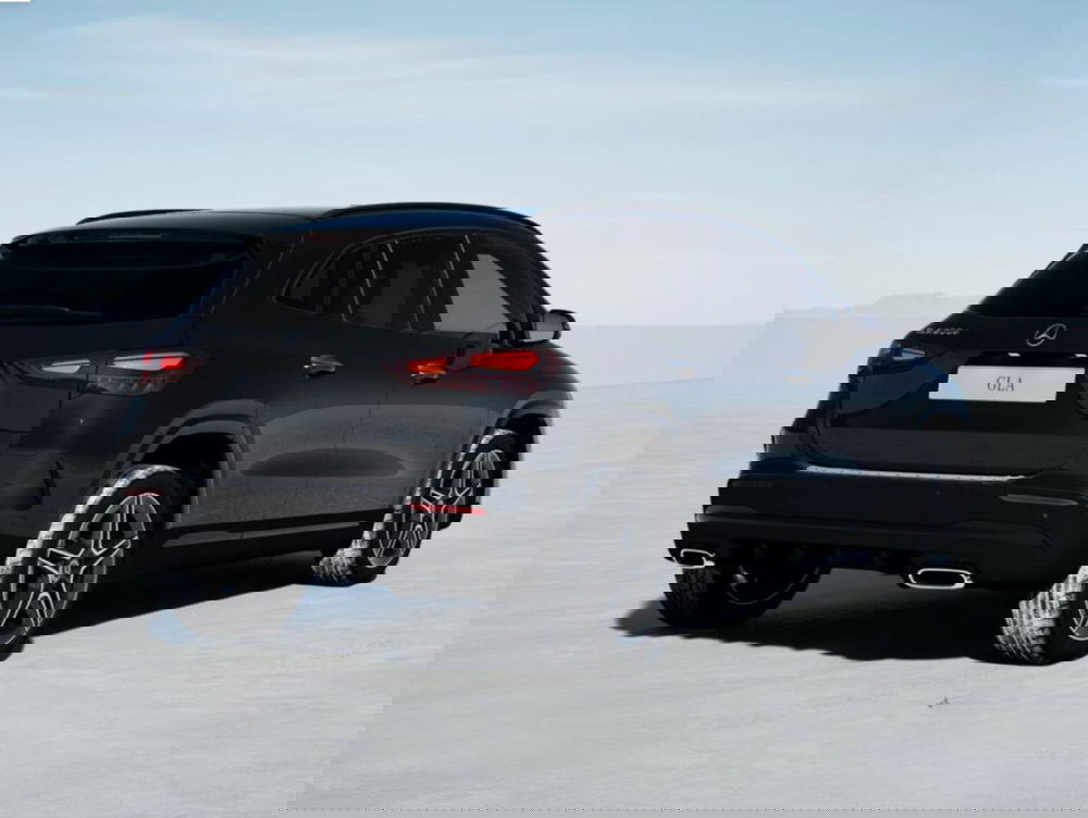 Mercedes-Benz GLA SUV nuova a Bergamo (6)