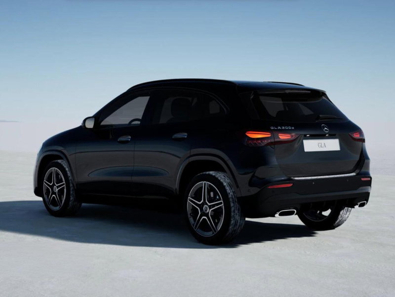 Mercedes-Benz GLA SUV nuova a Bergamo (3)