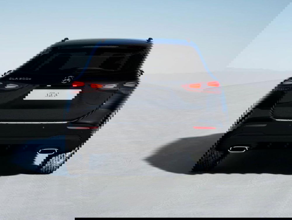 Mercedes-Benz GLA SUV nuova a Bergamo (4)