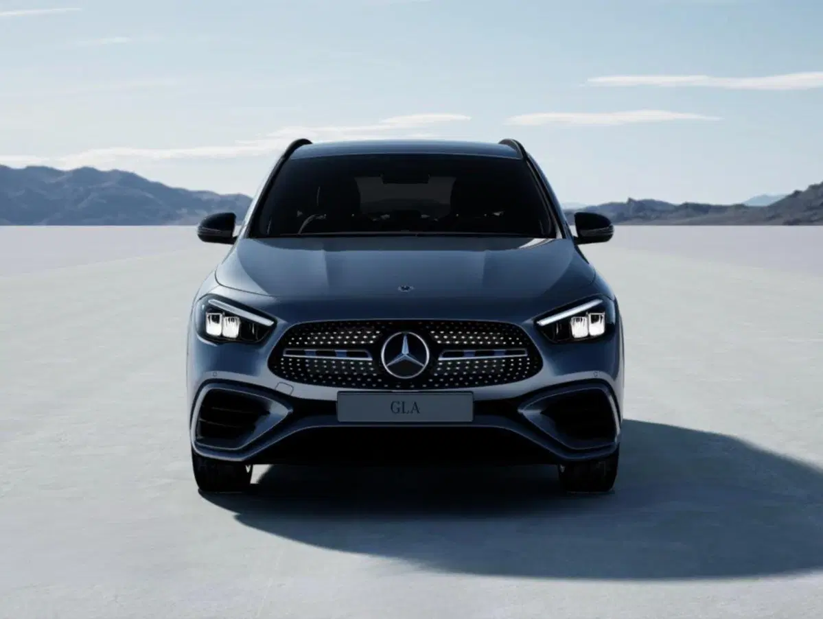 Mercedes-Benz GLA SUV nuova a Bergamo (2)