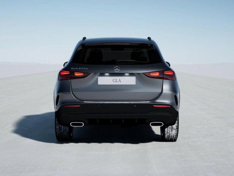 Mercedes-Benz GLA SUV nuova a Bergamo (5)