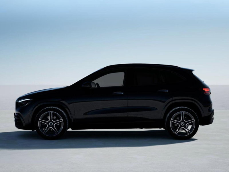 Mercedes-Benz GLA SUV nuova a Bergamo (3)