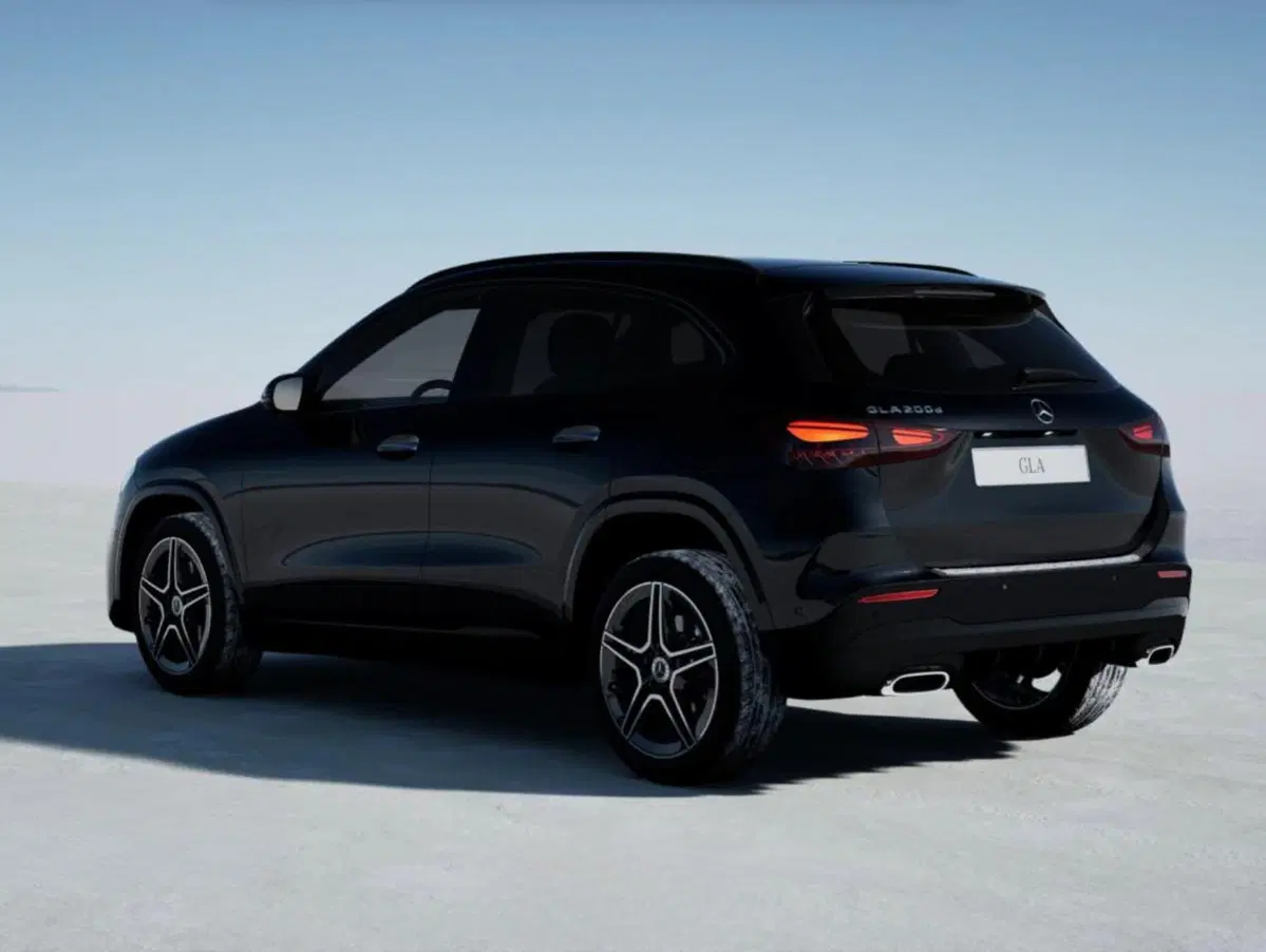 Mercedes-Benz GLA SUV nuova a Bergamo (4)