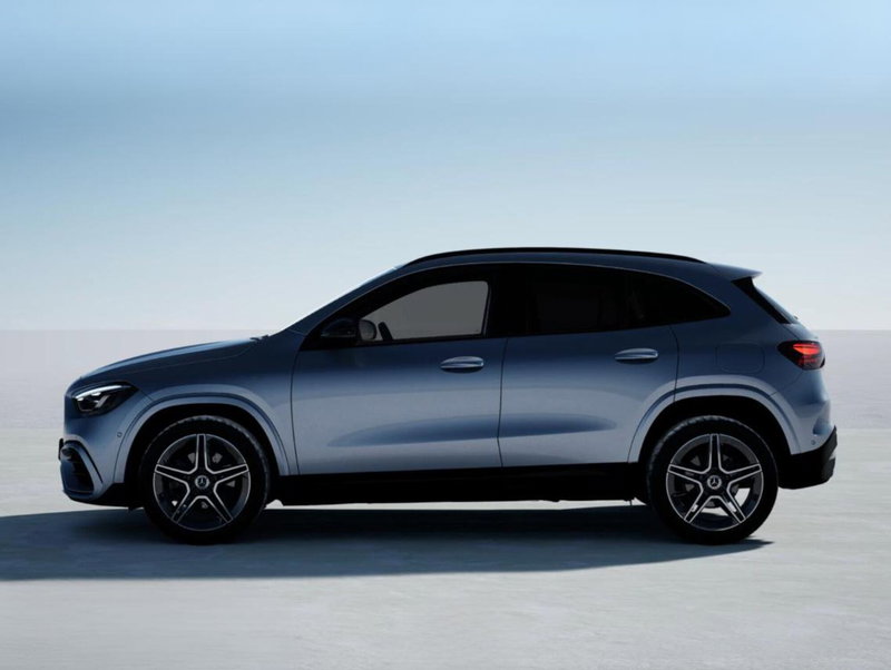 Mercedes-Benz GLA SUV nuova a Bergamo (3)