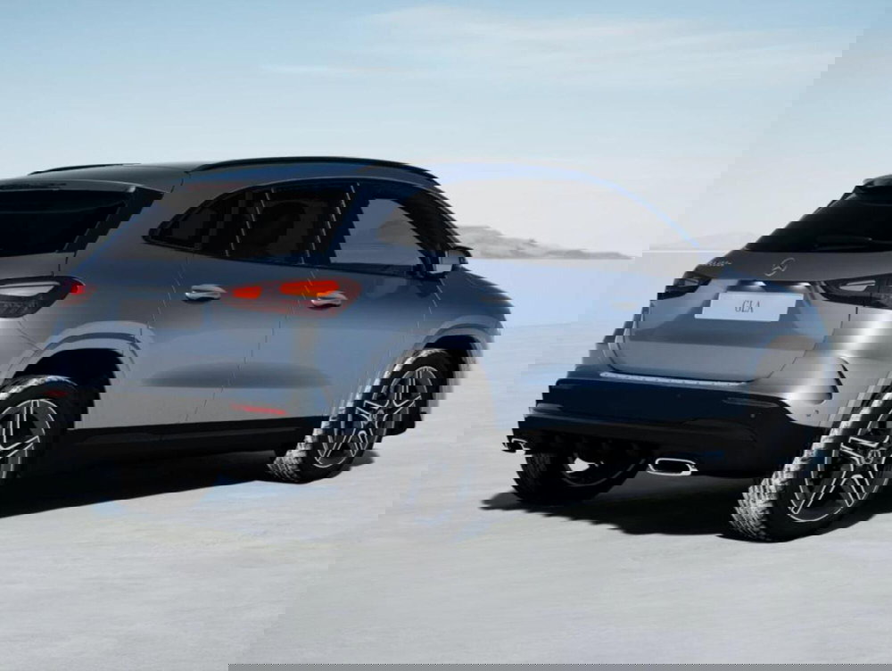 Mercedes-Benz GLA SUV nuova a Bergamo (6)