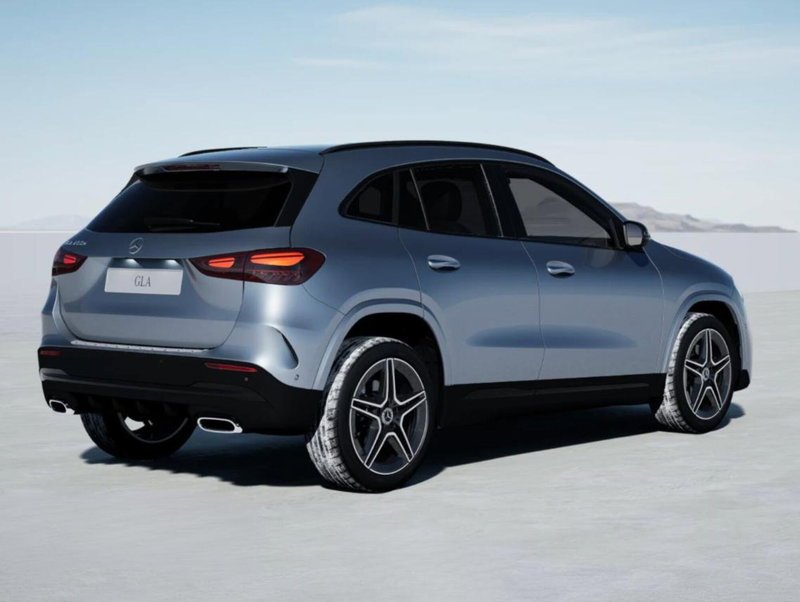 Mercedes-Benz GLA SUV nuova a Bergamo (6)