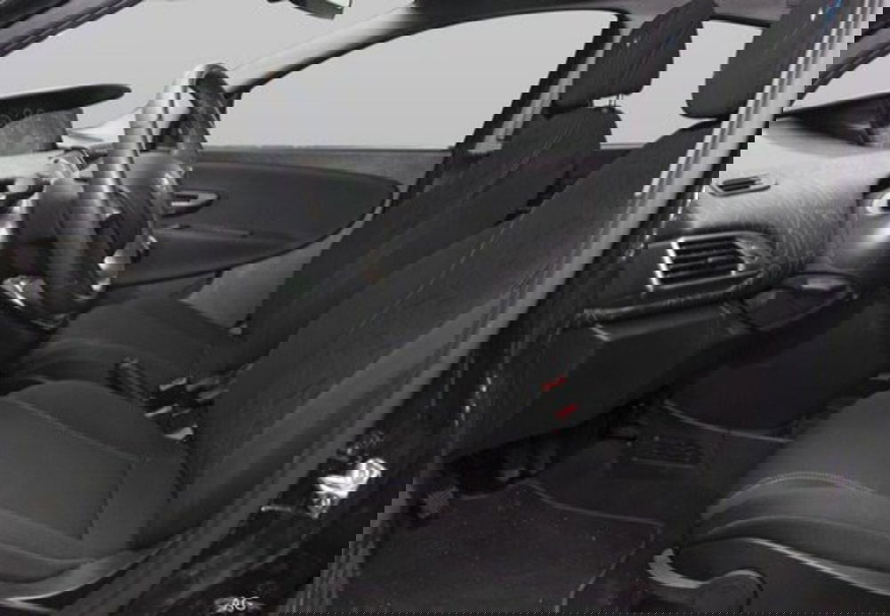 Lancia Ypsilon usata a Reggio Emilia (11)
