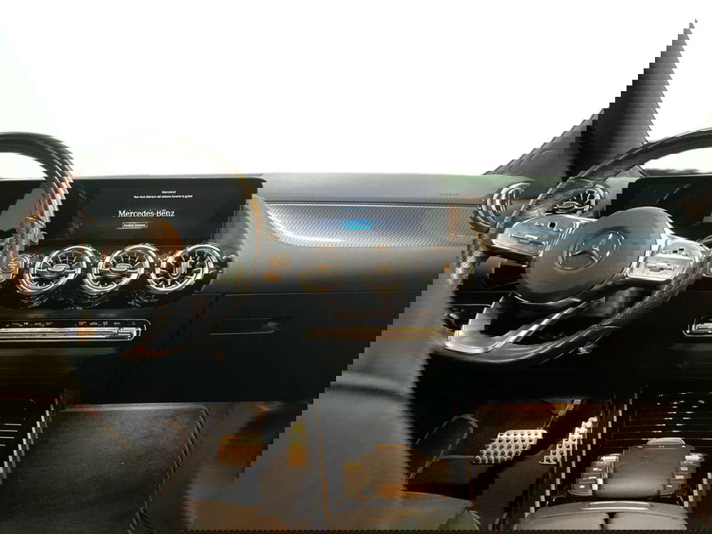 Mercedes-Benz GLA SUV usata a Bari (8)