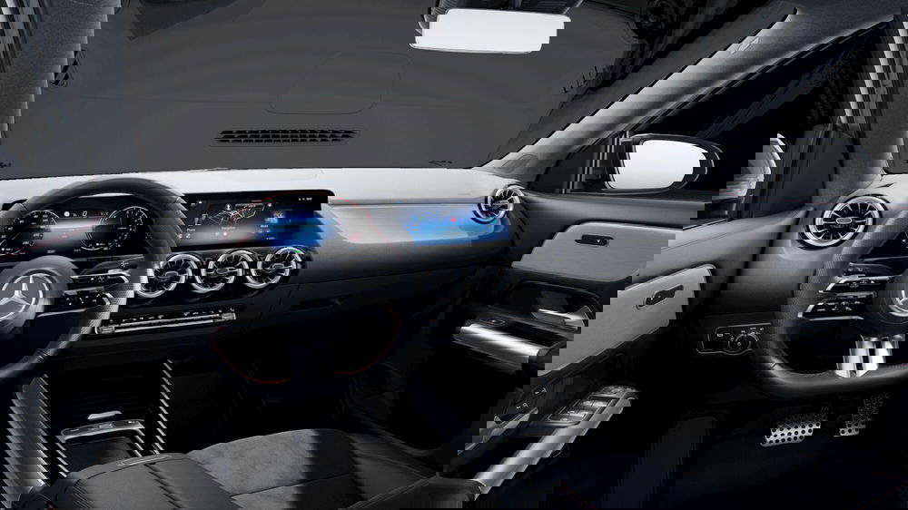 Mercedes-Benz GLA SUV nuova a Monza e Brianza (7)