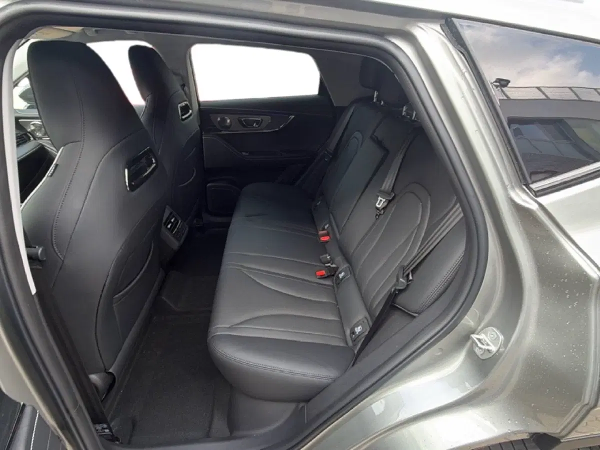 Omoda Omoda 5 SHS-H nuova a Vercelli (14)