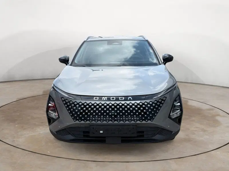 Omoda Omoda 5 SHS-H nuova a Vercelli (2)