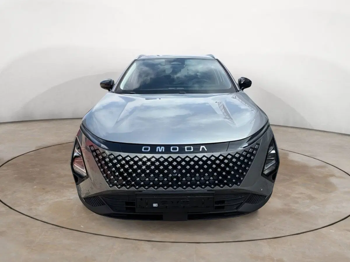 Omoda Omoda 5 SHS-H nuova a Vercelli