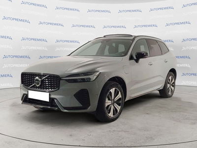 Volvo XC60 T6 Recharge AWD Plug-in Hybrid aut. Plus Dark del 2025 usata a Como